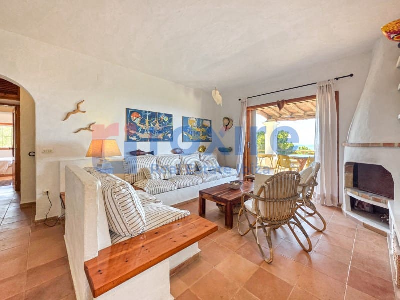 Villa/Maison de 6 chambres à louer à Es Cubells avec piscine - 12 000 € (Ref: 9778037)