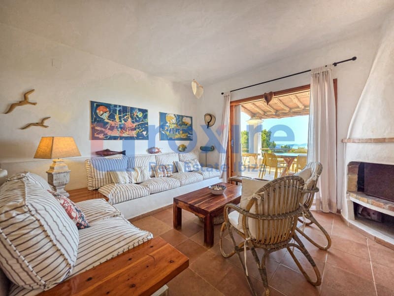 Villa/Maison de 6 chambres à louer à Es Cubells avec piscine - 12 000 € (Ref: 9778037)