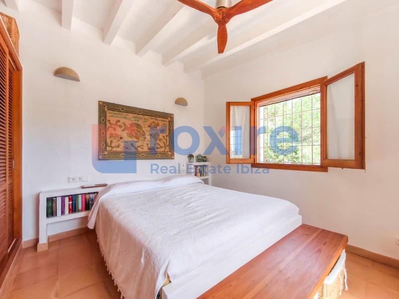 6 slaapkamer Villa te huur in Es Cubells met zwembad - € 12.000 (Ref: 9778037)