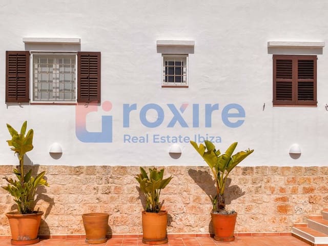 6 soverom Villa til leie i Es Cubells, San Jose / Sant Josep de Sa Talaia med svømmebasseng - € 12 000 (Ref: 9778037)