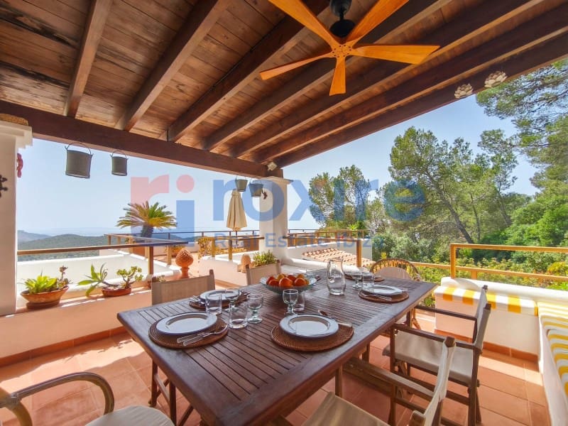 6 slaapkamer Villa te huur in Es Cubells met zwembad - € 12.000 (Ref: 9778037)