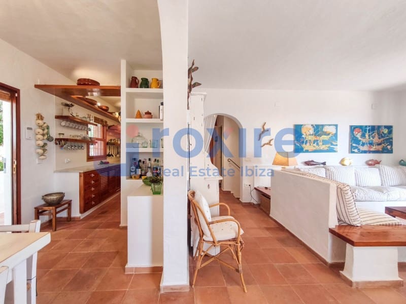 6 slaapkamer Villa te huur in Es Cubells met zwembad - € 12.000 (Ref: 9778037)