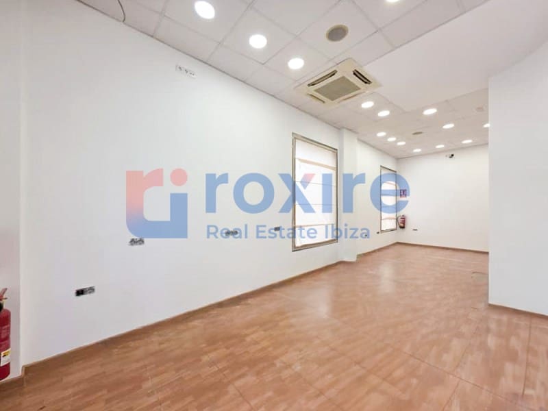 Kaupallinen vuokrattavana paikassa Sant Antoni de Portmany - 975 € (Ref: 9794515)