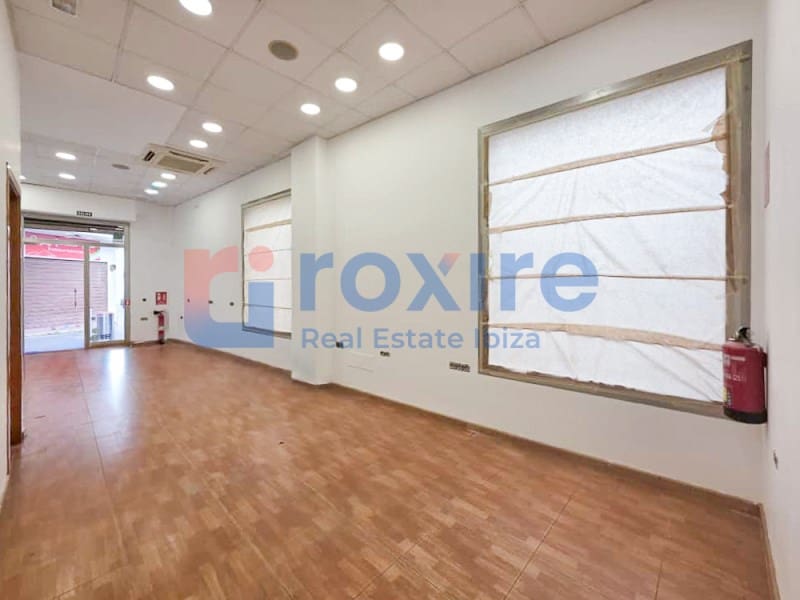 Kaupallinen vuokrattavana paikassa Sant Antoni de Portmany - 975 € (Ref: 9794515)