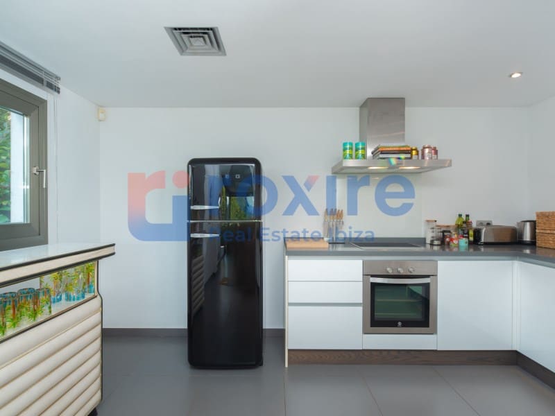 3 slaapkamer Huis te koop in Nuestra Senora de Jesus met zwembad garage - € 1.450.000 (Ref: 9822808)