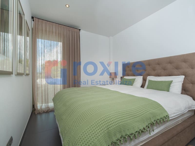 3 slaapkamer Huis te koop in Nuestra Senora de Jesus met zwembad garage - € 1.450.000 (Ref: 9822808)
