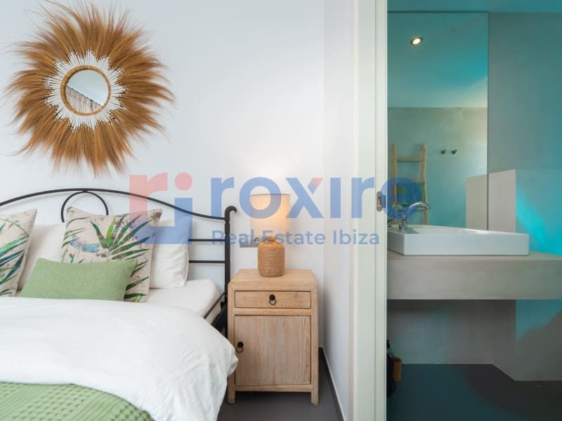3 slaapkamer Huis te koop in Nuestra Senora de Jesus met zwembad garage - € 1.450.000 (Ref: 9822808)