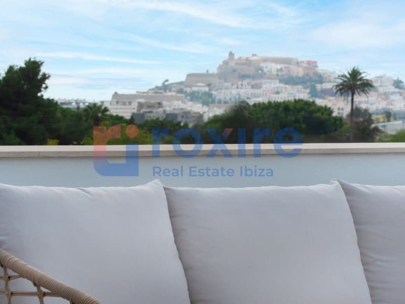 3 slaapkamer Huis te koop in Nuestra Senora de Jesus met zwembad garage - € 1.450.000 (Ref: 9822808)