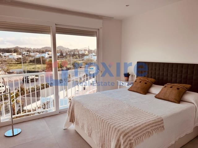 Apartamento de 2 habitaciones en Sant Agusti des Vedra, San Jose / Sant Josep de Sa Talaia en alquiler con piscina garaje - 3.200 € (Ref: 9849632)