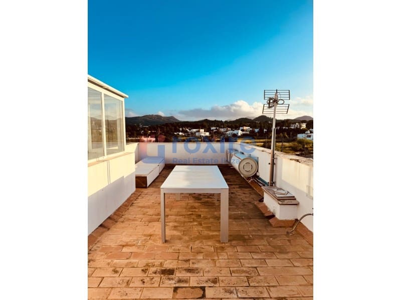 Apartamento de 2 habitaciones en Sant Agusti des Vedra en alquiler con piscina garaje - 3.200 € (Ref: 9849632)