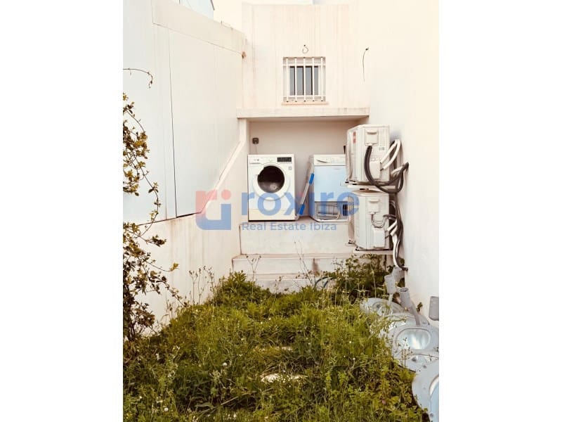 Apartamento de 2 habitaciones en Sant Agusti des Vedra en alquiler con piscina garaje - 3.200 € (Ref: 9849632)