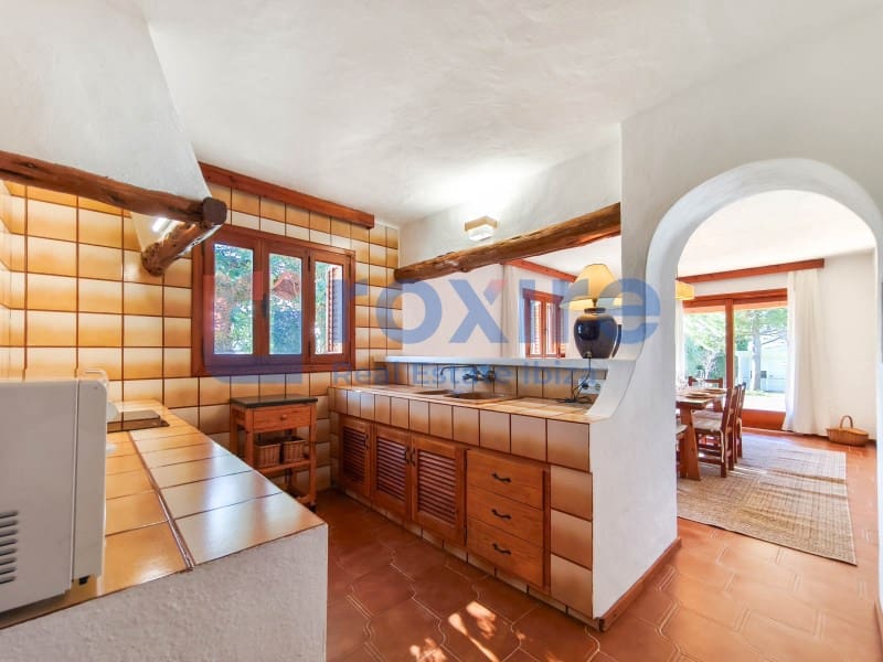 3 bedroom Villa for rent in Sant Rafael de Sa Creu with pool - € 5,500 (Ref: 9855365)
