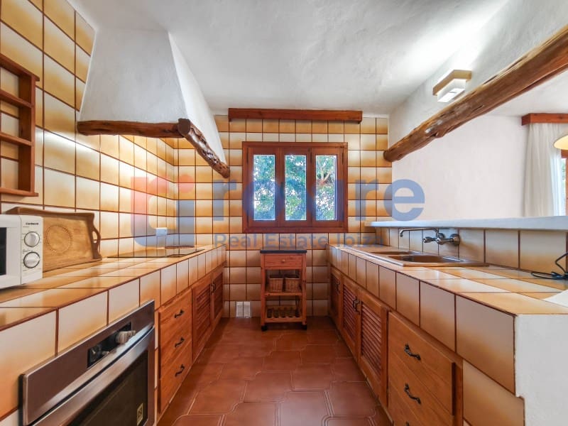3 bedroom Villa for rent in Sant Rafael de Sa Creu with pool - € 5,500 (Ref: 9855365)
