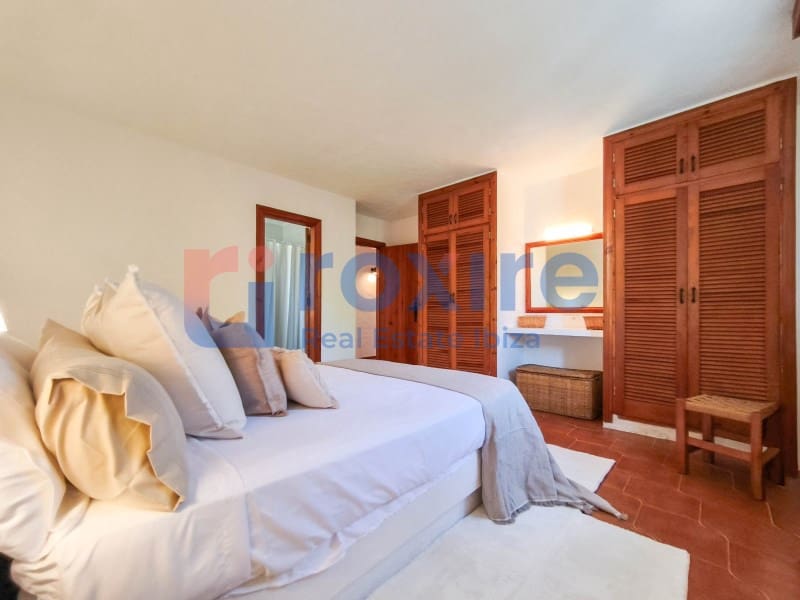 3 bedroom Villa for rent in Sant Rafael de Sa Creu with pool - € 5,500 (Ref: 9855365)