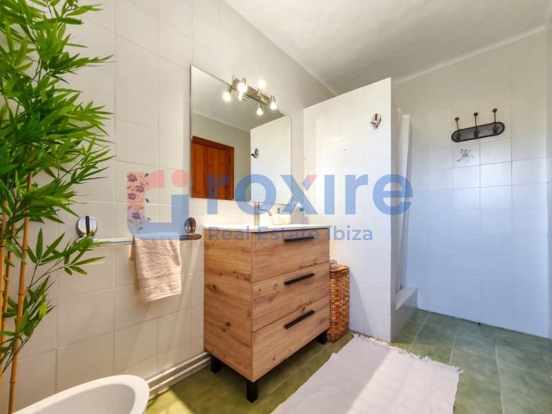 3 bedroom Villa for rent in Sant Rafael de Sa Creu with pool - € 5,500 (Ref: 9855365)