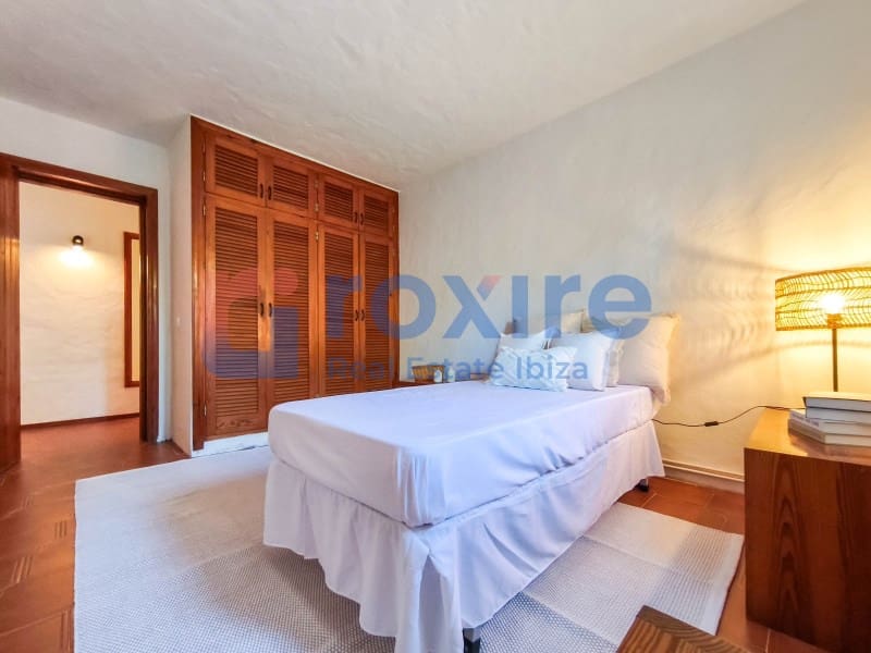 3 bedroom Villa for rent in Sant Rafael de Sa Creu with pool - € 5,500 (Ref: 9855365)