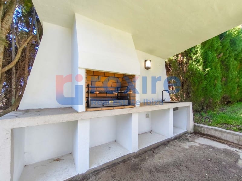3 bedroom Villa for rent in Sant Rafael de Sa Creu with pool - € 5,500 (Ref: 9855365)