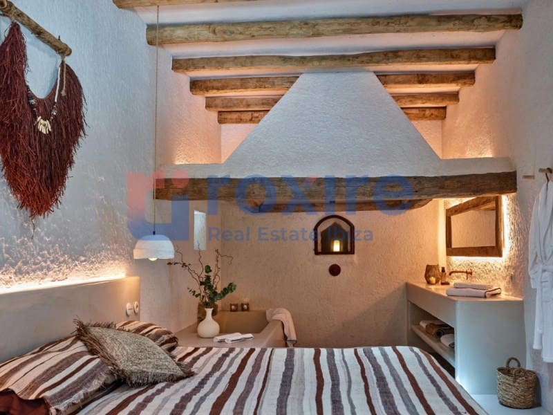 7 soverom Villa til salgs i Sant Jordi de Ses Salines med svømmebasseng garasje - € 5 950 000 (Ref: 9857623)