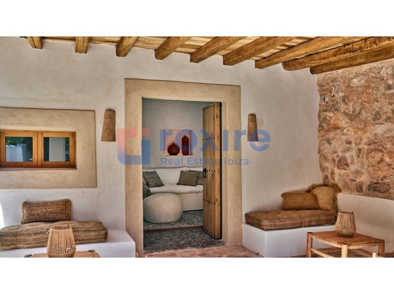 7 soverom Villa til salgs i Sant Jordi de Ses Salines med svømmebasseng garasje - € 5 950 000 (Ref: 9857623)