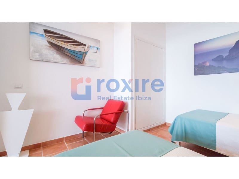 2 sypialnia Apartament na sprzedaż w Cala d'en Bou - 685 000 € (Ref: 9857625)