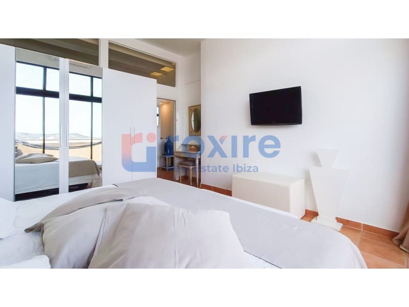 2 sypialnia Apartament na sprzedaż w Cala d'en Bou - 685 000 € (Ref: 9857625)