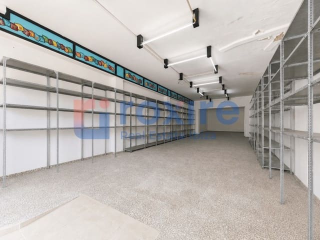 Kaupallinen myytävänä paikassa Sant Antoni de Portmany - 420 000 € (Ref: 9876239)