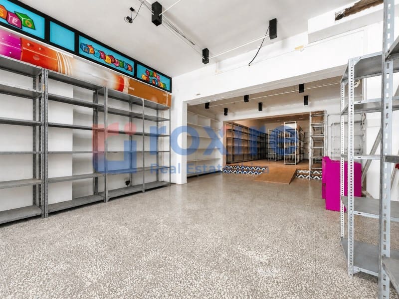 Kaupallinen myytävänä paikassa Sant Antoni de Portmany - 420 000 € (Ref: 9876239)