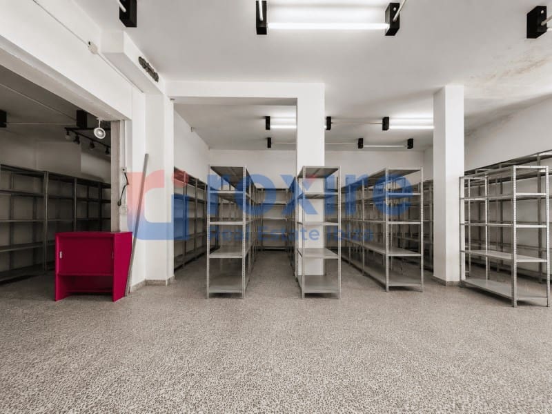 Kaupallinen myytävänä paikassa Sant Antoni de Portmany - 420 000 € (Ref: 9876239)