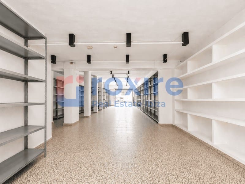 Kaupallinen myytävänä paikassa Sant Antoni de Portmany - 420 000 € (Ref: 9876239)