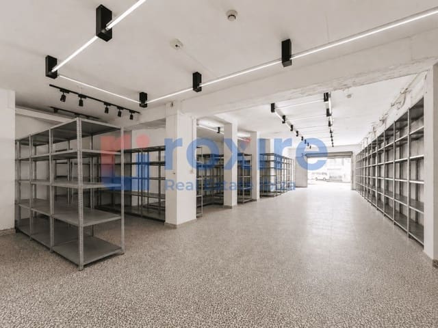 Kaupallinen myytävänä paikassa Sant Antoni de Portmany - 420 000 € (Ref: 9876239)