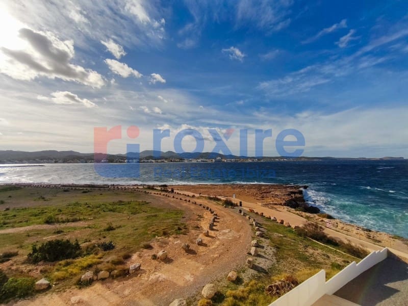 2 bedroom Apartment for sale in Sant Antoni de Portmany - € 410,000 (Ref: 9878660)