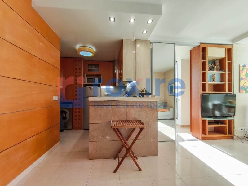 2 bedroom Apartment for sale in Sant Antoni de Portmany - € 410,000 (Ref: 9878660)