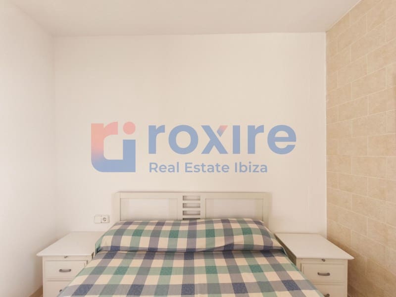 2 bedroom Apartment for sale in Sant Antoni de Portmany - € 410,000 (Ref: 9878660)