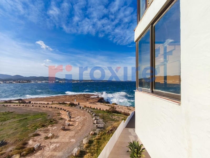 2 bedroom Apartment for sale in Sant Antoni de Portmany - € 410,000 (Ref: 9878660)