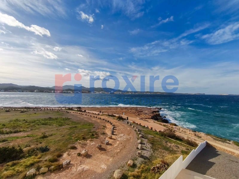 2 bedroom Apartment for sale in Sant Antoni de Portmany - € 410,000 (Ref: 9878660)