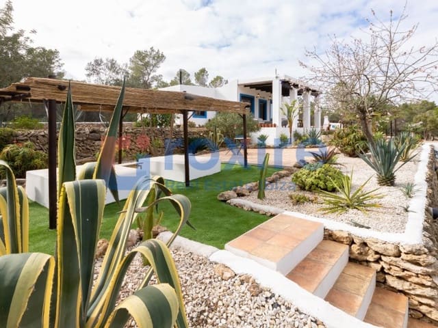 4 bedroom Villa for holiday rental in Santa Gertrudis de Fruitera, Santa Eulalia / Santa Eularia with pool - € 3,750 (Ref: 9878661)