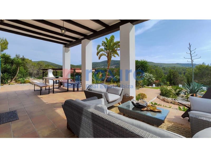4 bedroom Villa for holiday rental in Santa Gertrudis de Fruitera with pool - € 3,750 (Ref: 9878661)