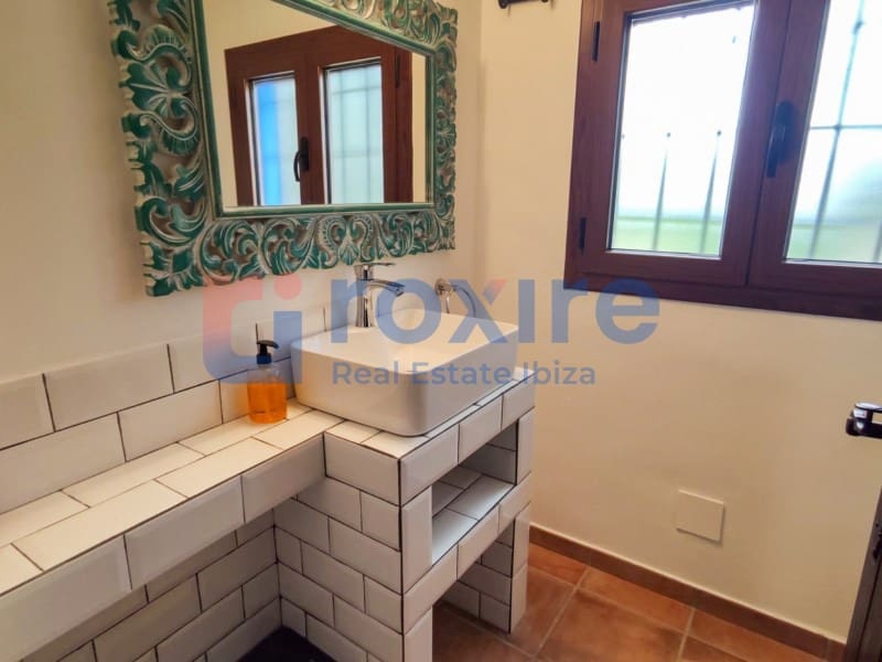4 bedroom Villa for holiday rental in Santa Gertrudis de Fruitera with pool - € 3,750 (Ref: 9878661)