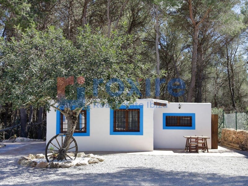 4 bedroom Villa for holiday rental in Santa Gertrudis de Fruitera with pool - € 3,750 (Ref: 9878661)