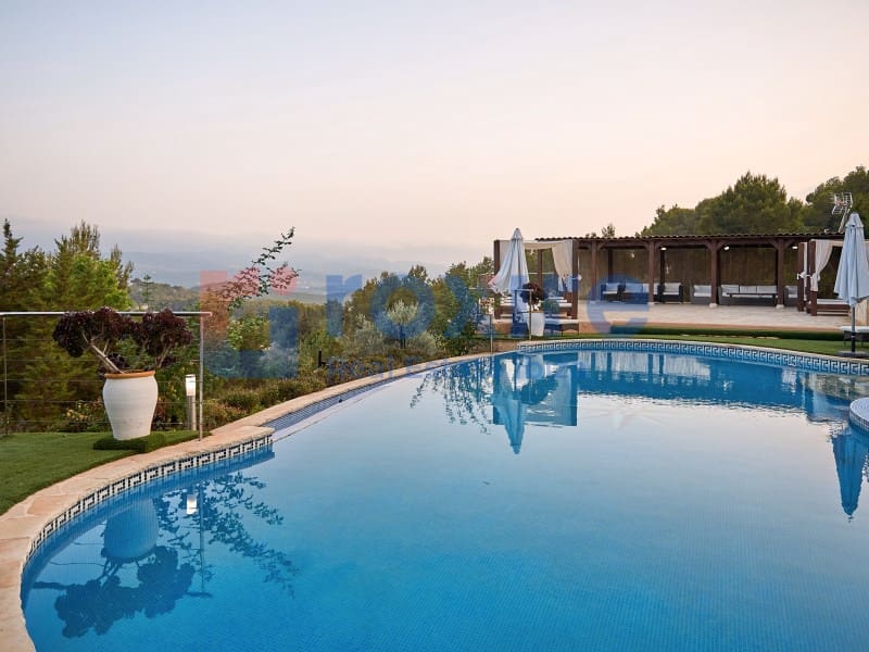 6 bedroom Villa for holiday rental in Sant Antoni de Portmany with pool - € 3,850 (Ref: 9878663)