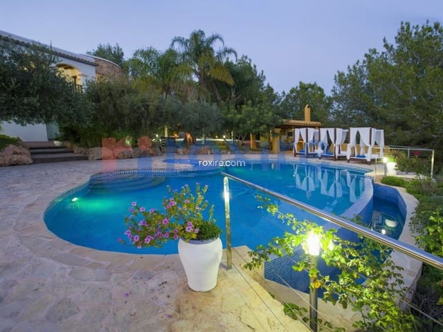 6 bedroom Villa for holiday rental in Sant Antoni de Portmany with pool - € 3,850 (Ref: 9878663)