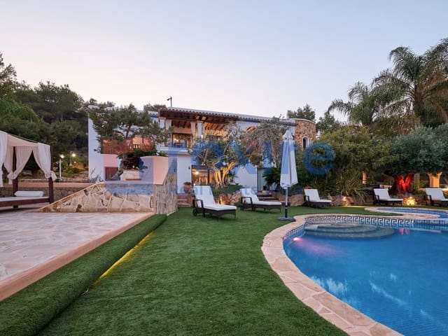 6 bedroom Villa for holiday rental in Sant Antoni de Portmany with pool - € 3,850 (Ref: 9878663)