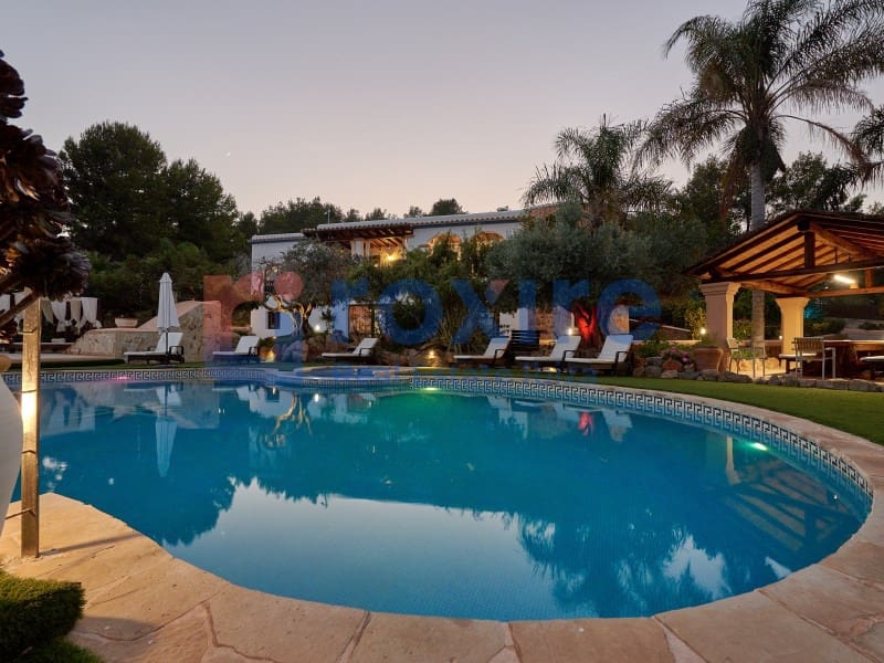 6 bedroom Villa for holiday rental in Sant Antoni de Portmany with pool - € 3,850 (Ref: 9878663)
