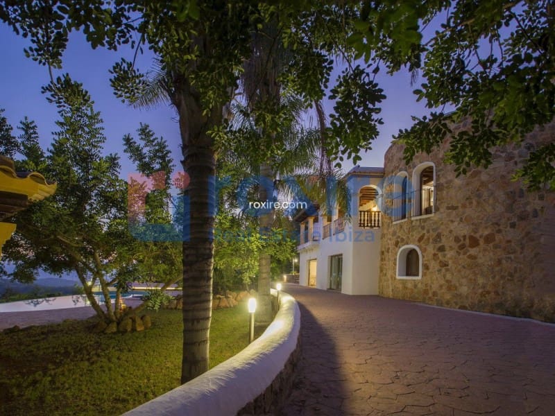 6 bedroom Villa for holiday rental in Sant Antoni de Portmany with pool - € 3,850 (Ref: 9878663)