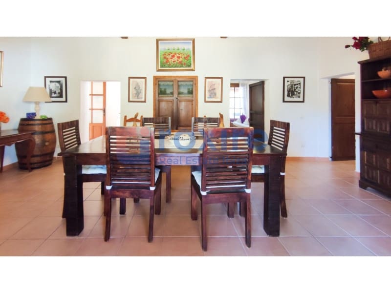 3 bedroom Villa for holiday rental in Sant Agusti des Vedra with pool - € 2,670 (Ref: 9878664)