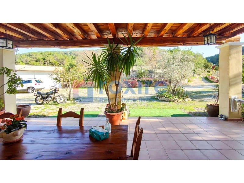 3 bedroom Villa for holiday rental in Sant Agusti des Vedra with pool - € 2,670 (Ref: 9878664)
