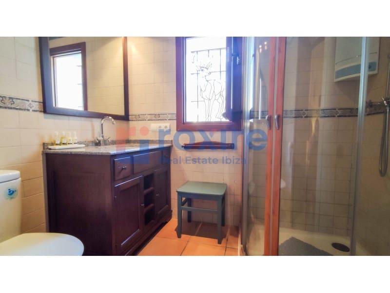 3 bedroom Villa for holiday rental in Sant Agusti des Vedra with pool - € 2,670 (Ref: 9878664)