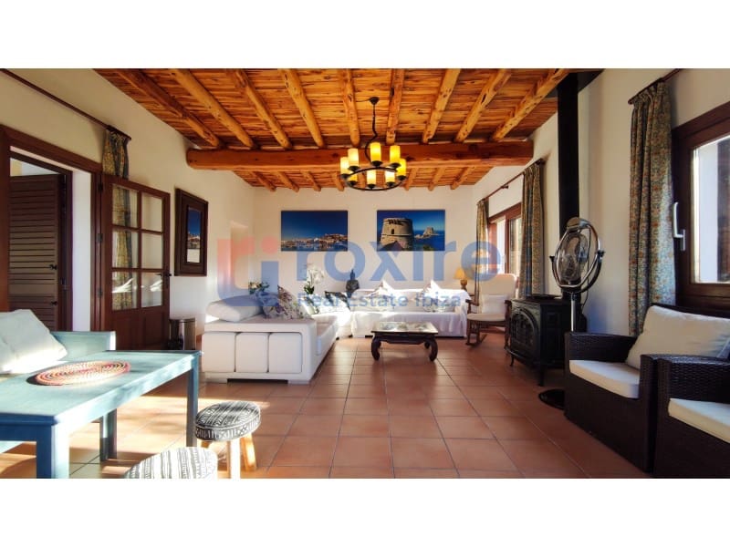 3 bedroom Villa for holiday rental in Sant Agusti des Vedra with pool - € 2,670 (Ref: 9878664)