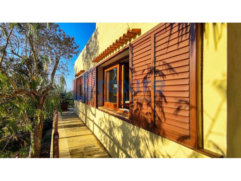 3 bedroom Villa for holiday rental in Sant Agusti des Vedra with pool - € 2,670 (Ref: 9878664)