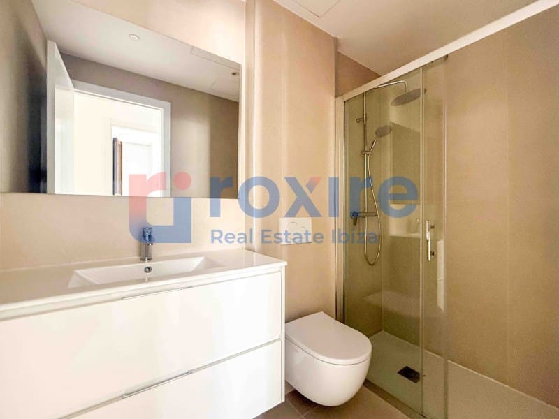 2 bedroom Flat for sale in Sant Antoni de Portmany with garage - € 435,000 (Ref: 9881807)